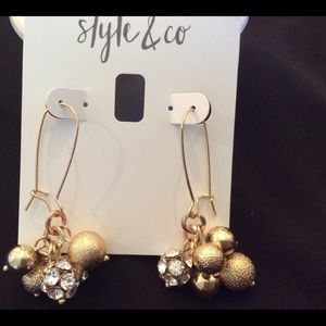 Never worn, Style & Co. fun gold earings